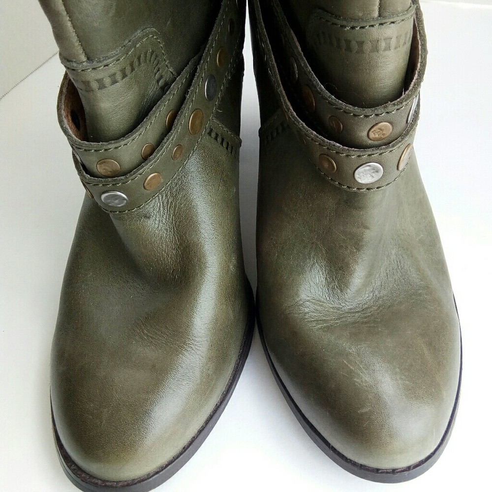 Fossil embellished strap ankle booties - Picture 7 of 8